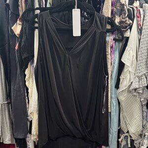 Chic Black Sleeveless Blouse cross front